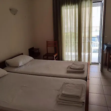 περσεφονη Hotel 2*